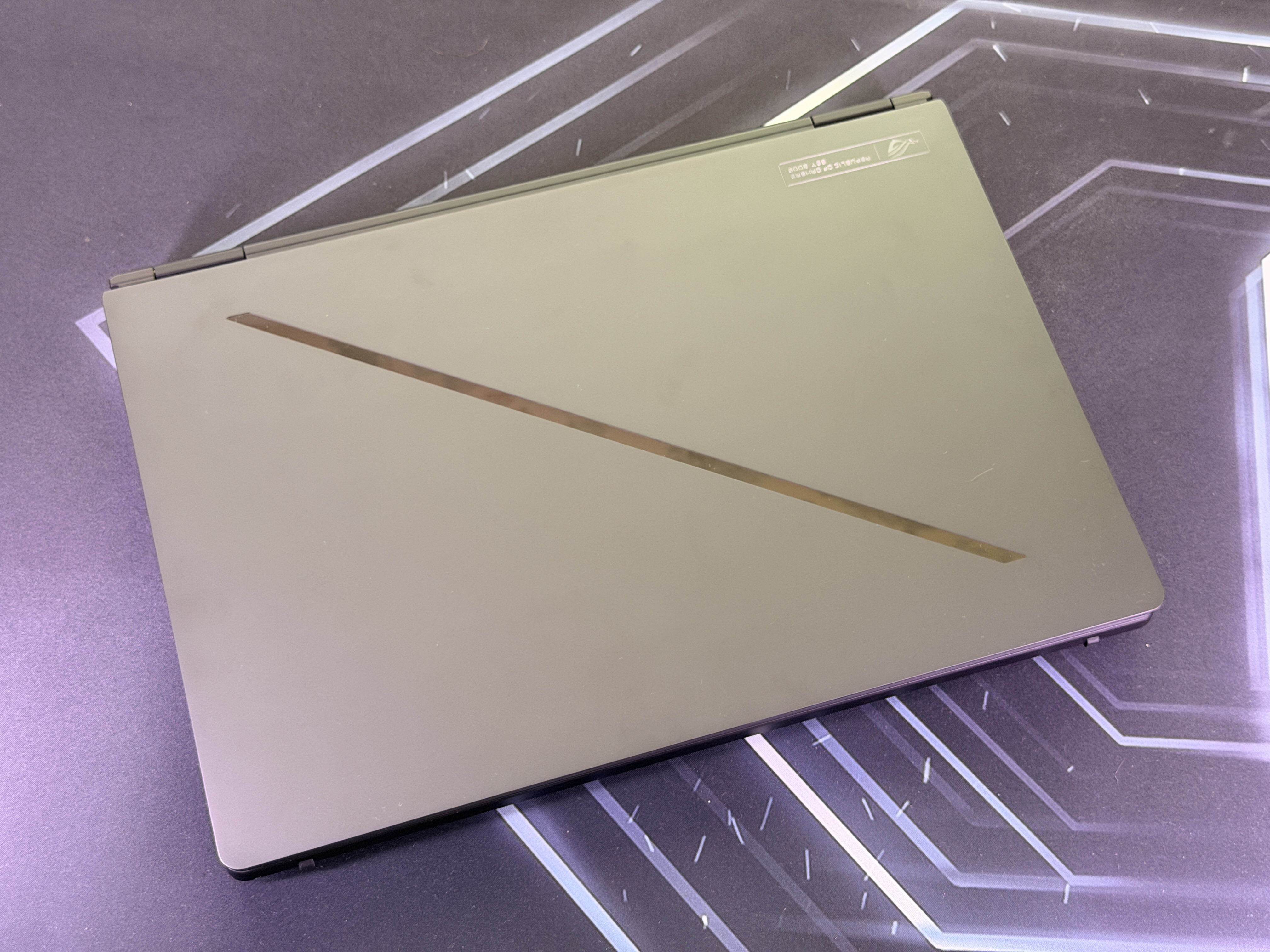ASUS ROG Zephyrus