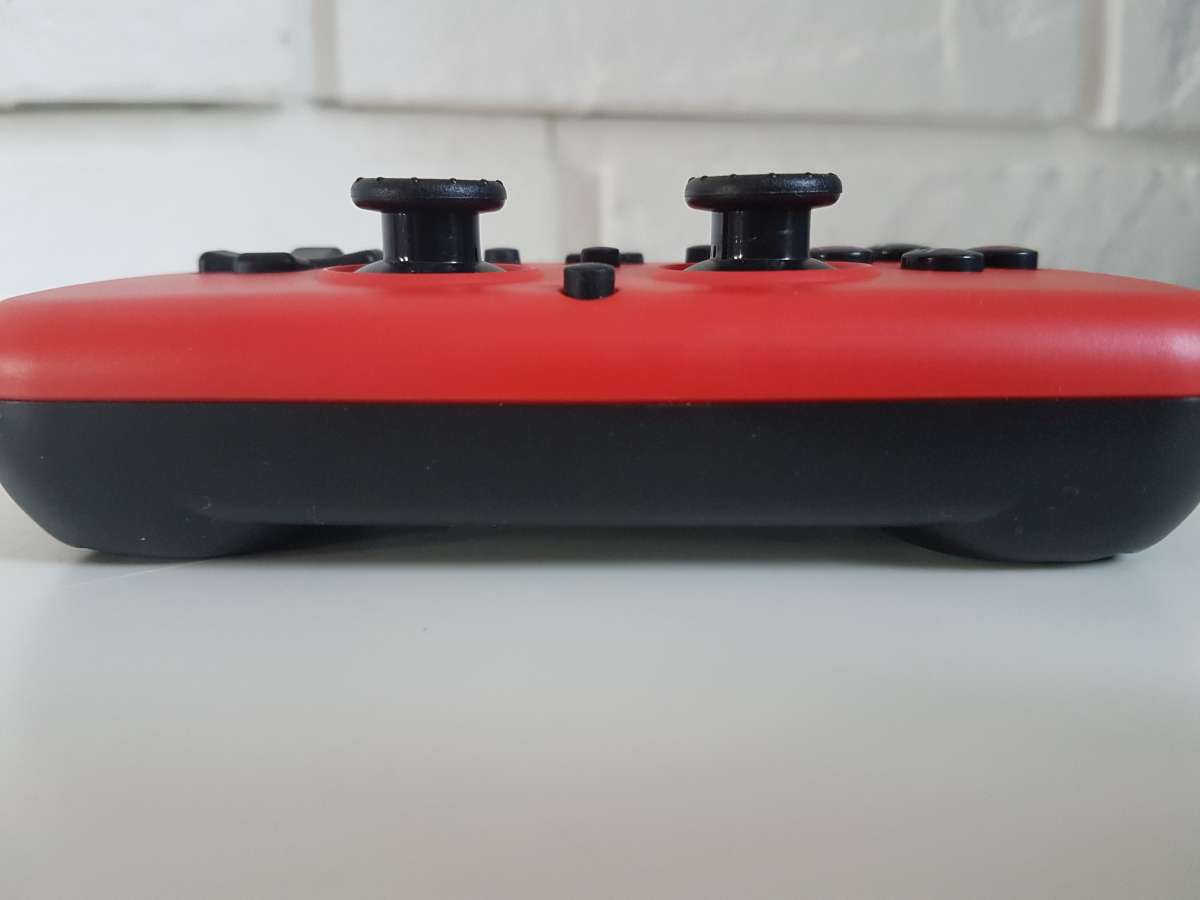 Mini Wired Gamepad od HORI dla PlayStation 4 – recenzja sprzętu