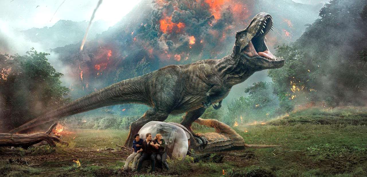 Jurassic World z mocnym wynikiem w kinach i na Steam