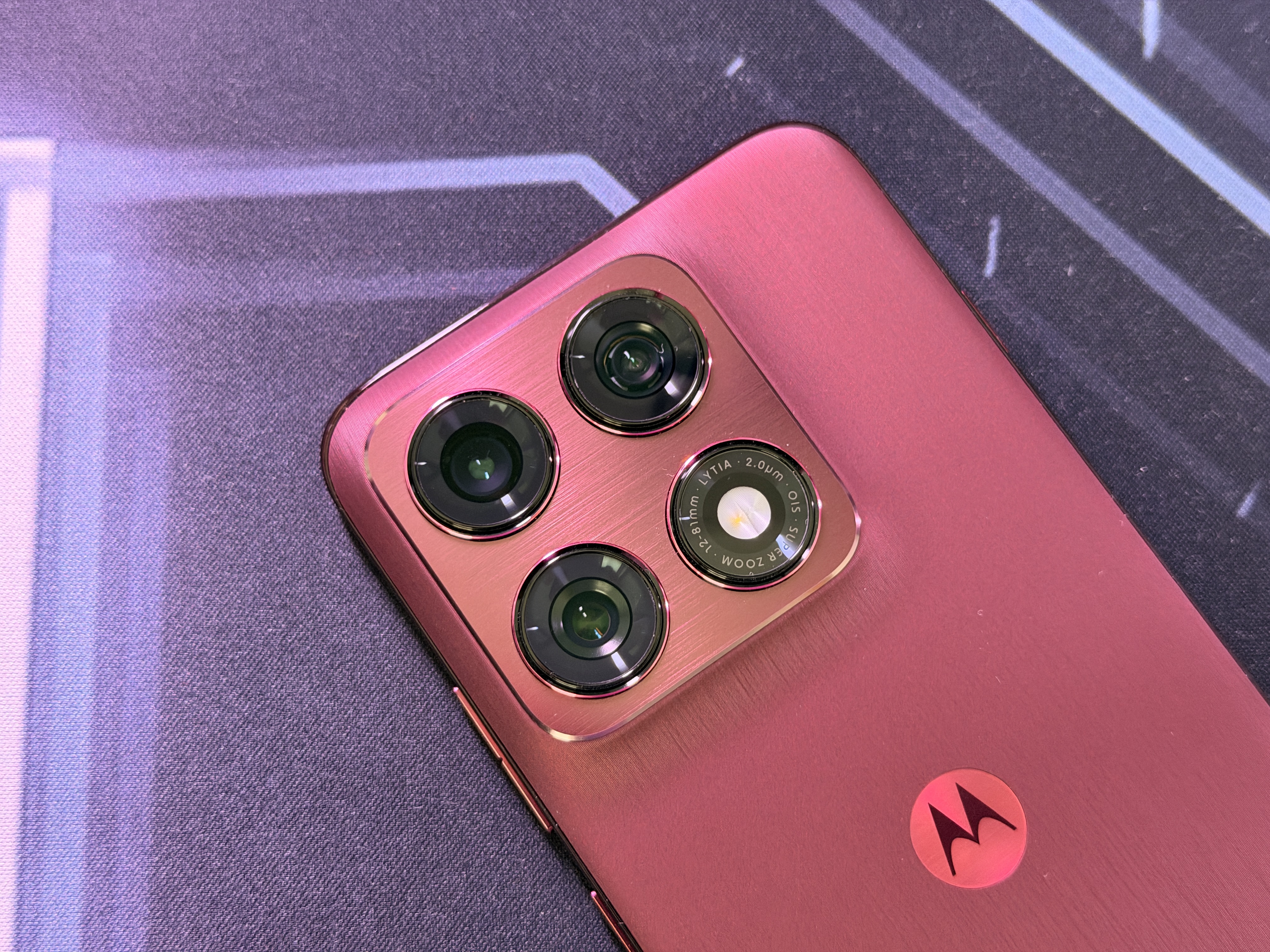 Aparat w Motorola Egde 70 Pro