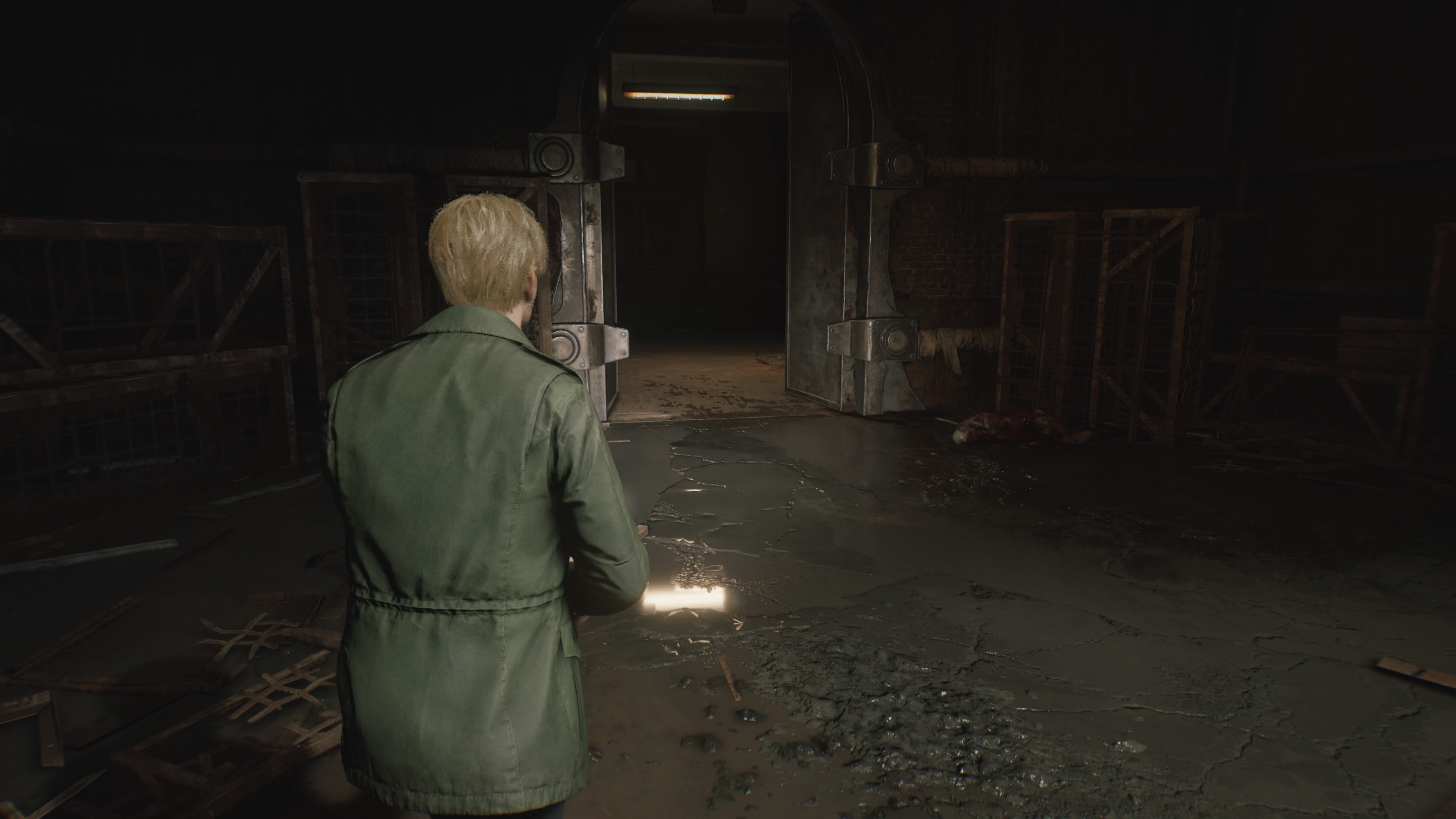 Silent Hill 2 Remake - Blue Creek Apartments: zegar, zawory, wskazówki, pokoje, Angela, Piramidogłowy