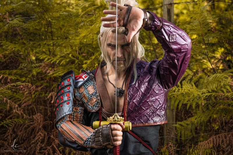 Wiedźmin jako samuraj. Geralt na niezwykle dopracowanym cosplayu