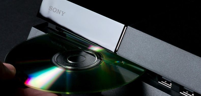 Nietypowy problem PlayStation 4 - konsola nie czyta płyt