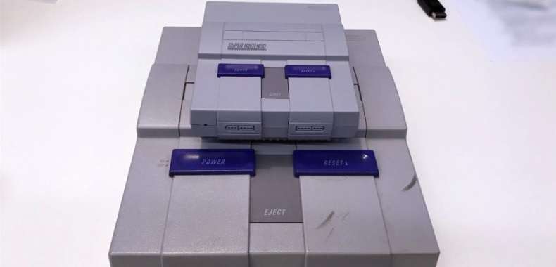 Nintendo Classic Mini: SNES. Porównanie i pierwsze opinie o urządzeniu