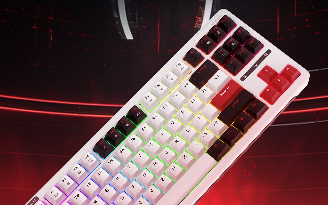 Havit GameNote KB902L - test klawiatury. Przystępny cenowo mechanik, który zaskakuje wykonaniem