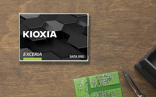 Świetny dysk SSD Kioxia z 960 GB, 555 MB/s z 2,5 cala za 269 zł