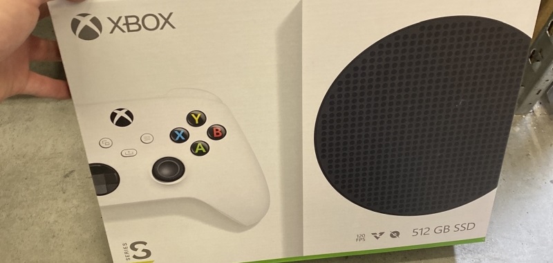 Xbox Series S ląduje w magazynach. Małe pudełko dla najmniejszego Xboksa w historii