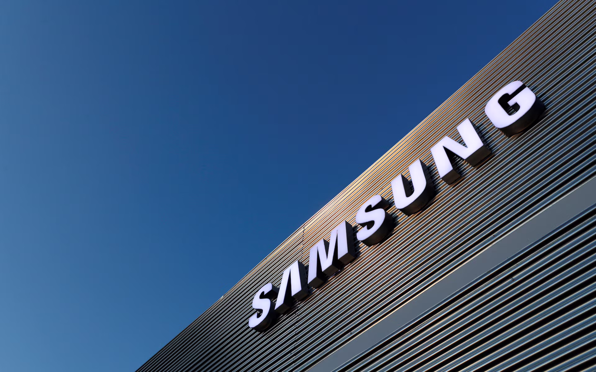 Samsung odbija się od dna? Osiąga dużą wydajność w produkcji 4 nm układów i zgarnia ogromne zamówienie z USA