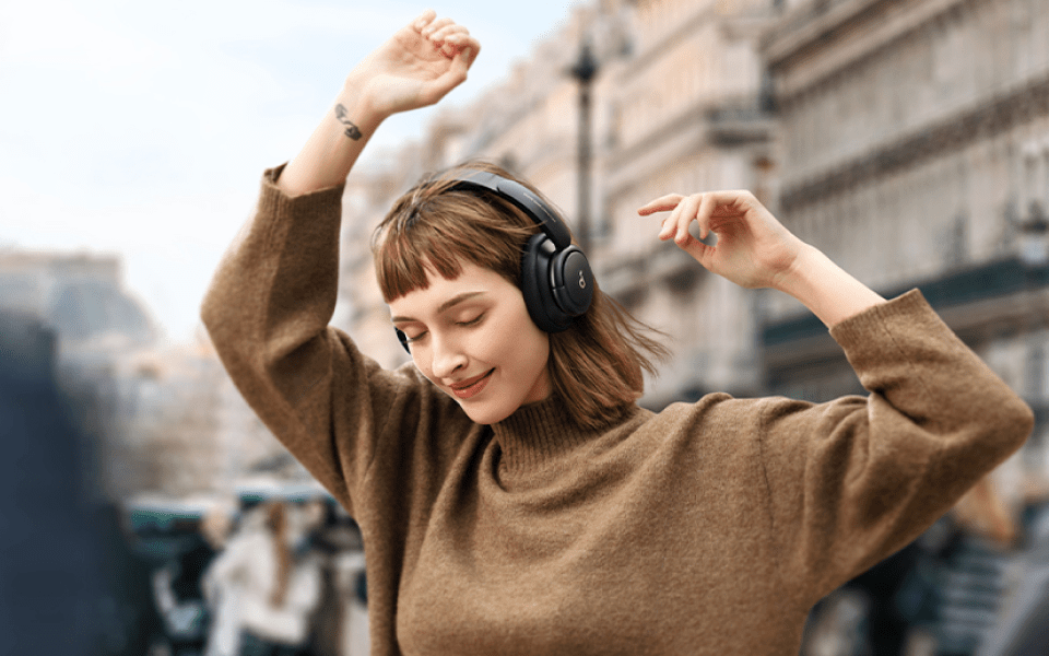 soundcore life q30