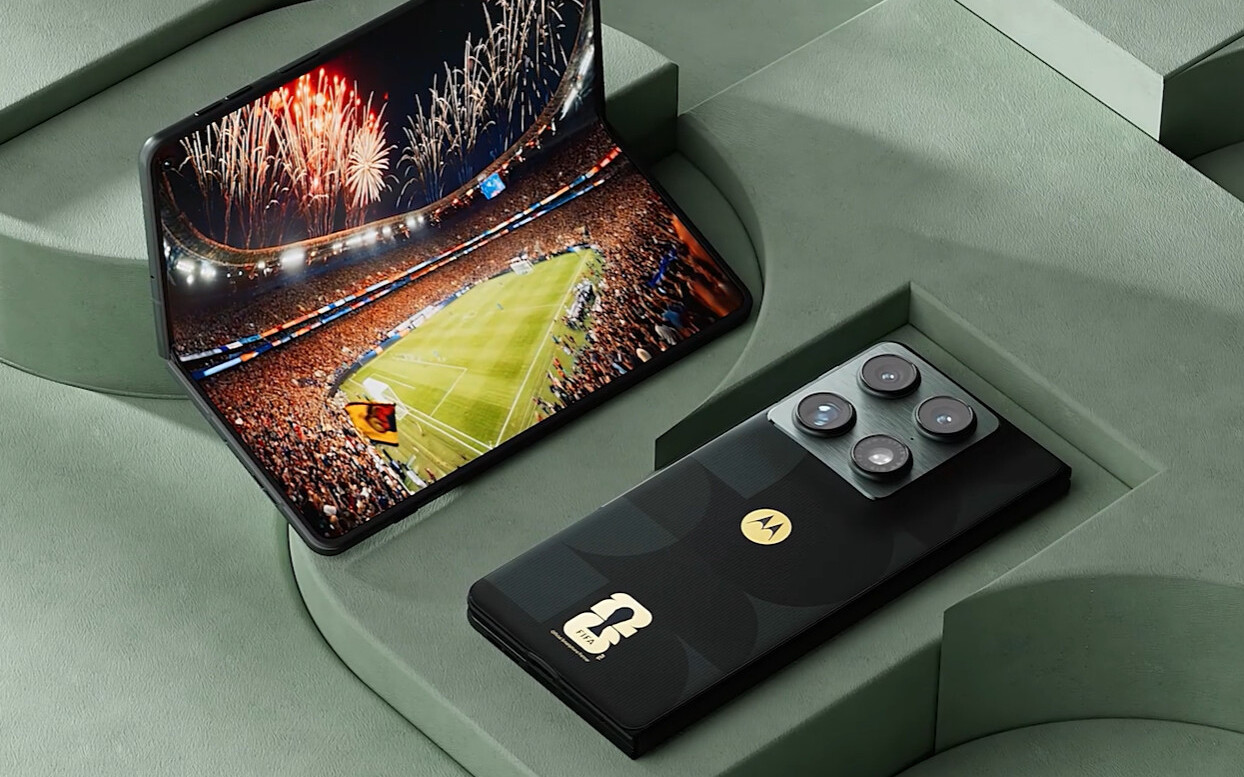 Motorola RAZR Fold w Media Expert. Twoja przepustka na FIFA World Cup 2026