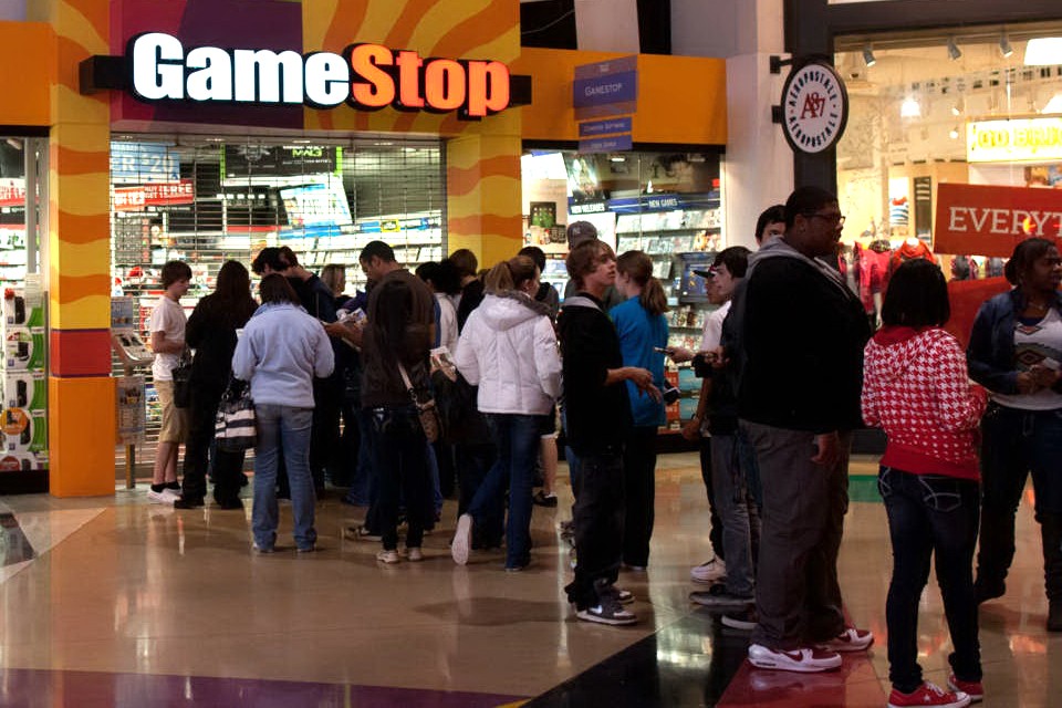 GameStop: "na PS4 czekają ponad 2 mln osób"