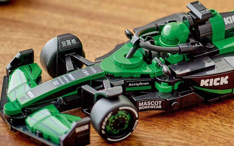 Bolid F1 - Sauber - w ramach LEGO Speed Champions za jedyne 63 zł zamiast 89 zł