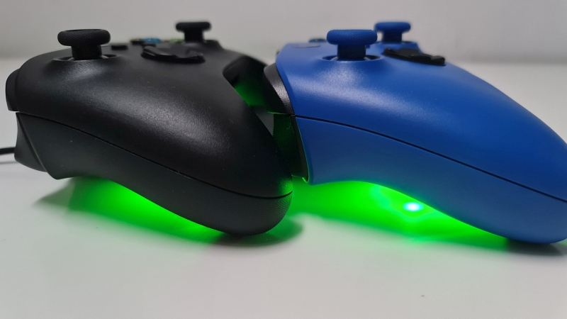 PDP Dual Ultra Slim i PDP Play & Charge Kit - recenzja sprzętów. Świetna opcja dla wielu graczy