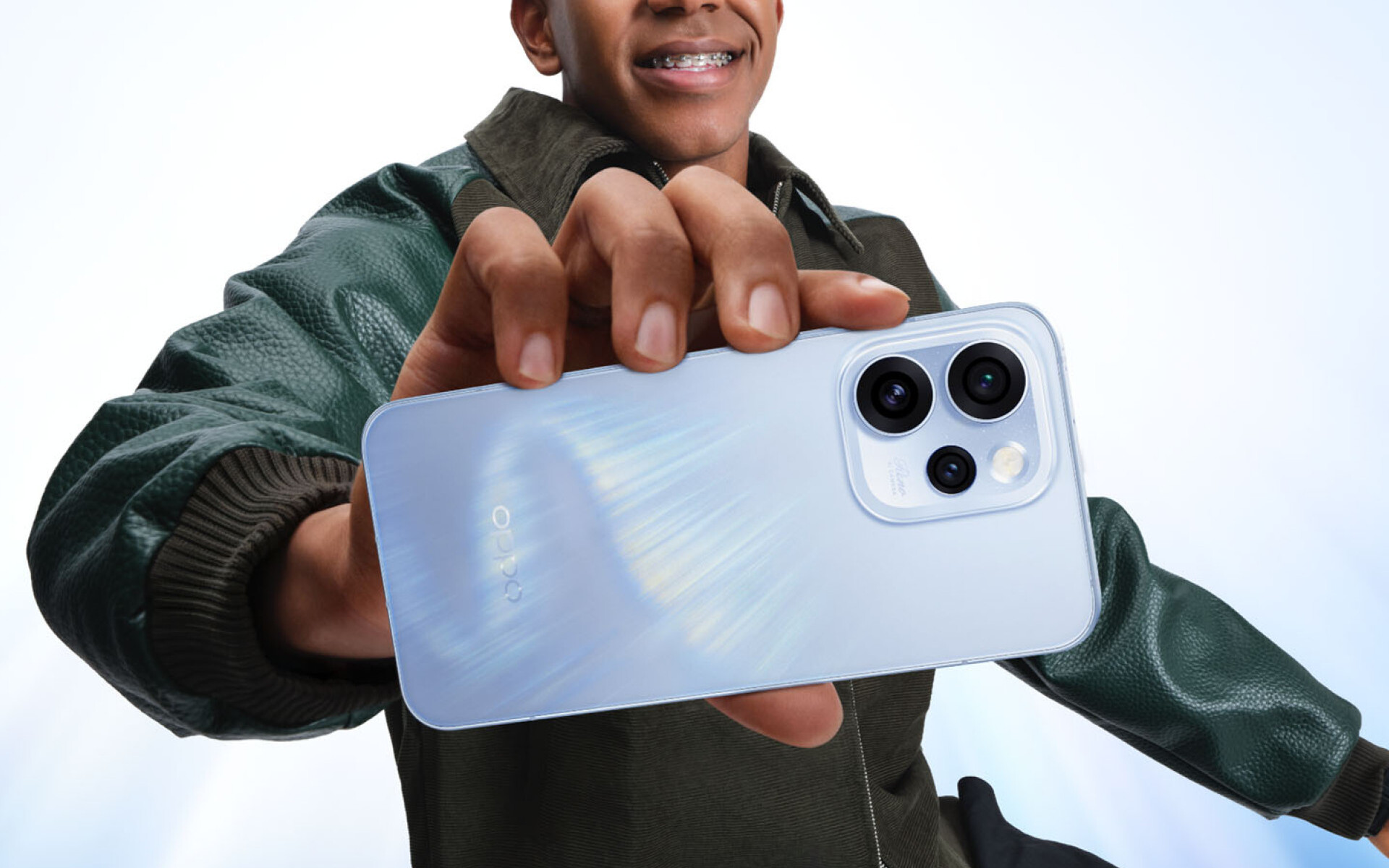 Nowy, niezwykle wydajny smartfon OPPO Reno15 Pro z OLED, 120 Hz, 12/512 GB i 6200 mAh poniżej 2700 zł