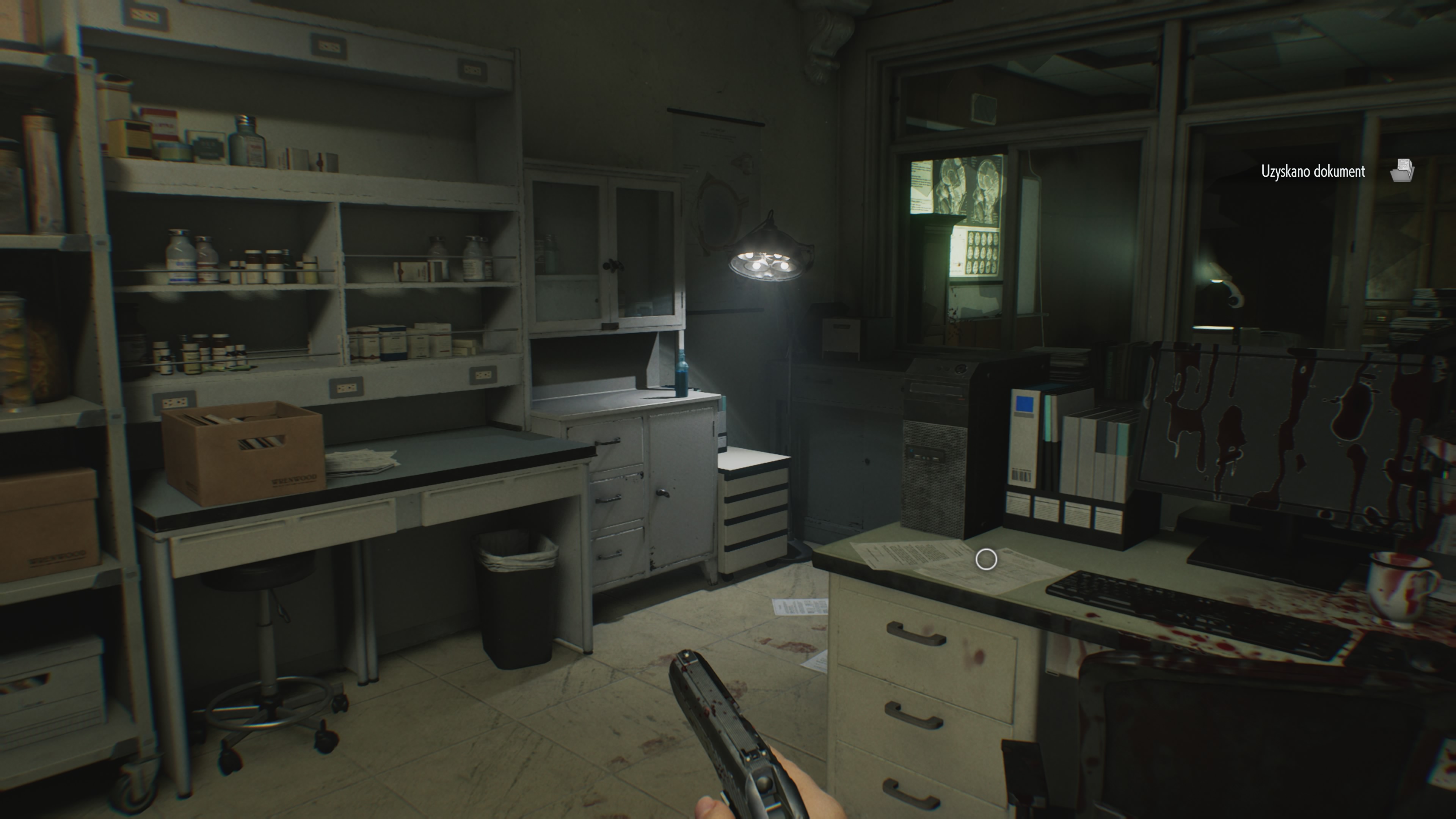 Resident Evil Requiem - Grace: biuro kierownika badań, kłódka, rozpuszczalnik, 1 poziom identyfikatora