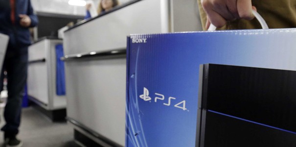 Oficjalna obniżka ceny PS4 coraz bliżej