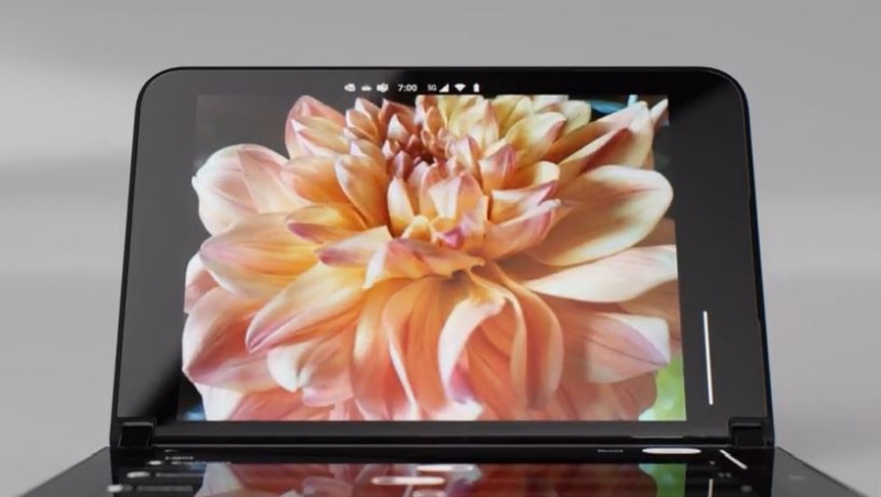 Surface Duo 2 zaprezentowany! Microsoft pokazał smartfon „zoptymalizowany” dla Xbox Game Pass