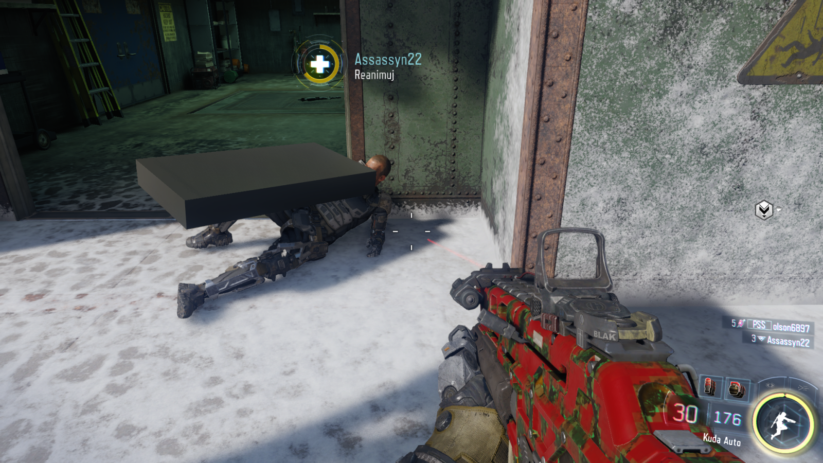 Shiny_Flakes: Nastoletni baron narkotykowy (2021) – recenzja filmu (Netflix). Narkotykowy Amazon