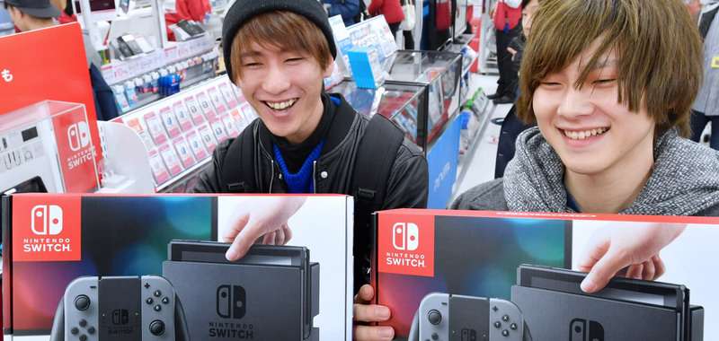 Switch zostawia PS4 daleko w tyle i przekracza ważną granicę sprzedaży w Japonii