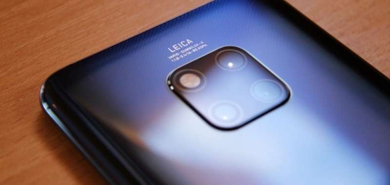 Huawei wydało lakoniczne oświadczenie. Firma sama zadba o zabezpieczenia smartfonów