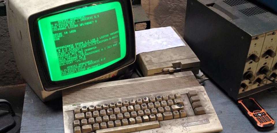 C-64 wiecznie żywe! 8-bitowy komputer używany od 25 lat w polskim serwisie samochodowym