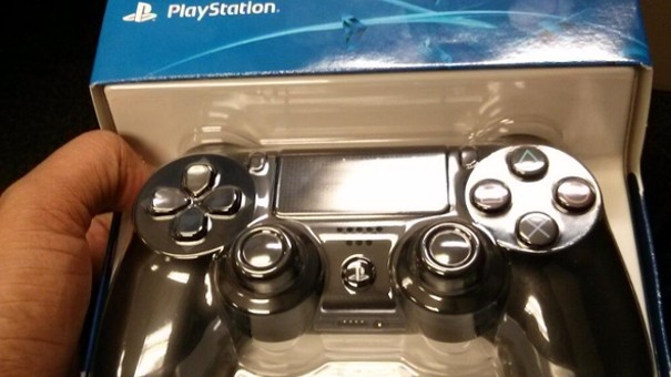 DualShock 4 zalicza unboxing i chrzest bojowy na PS3