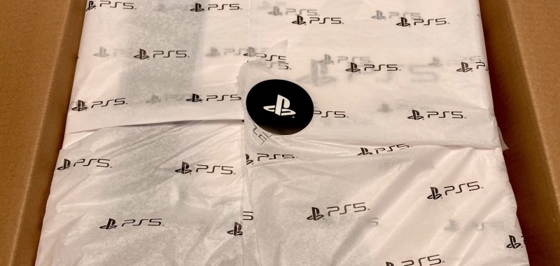 Pudełko PS5 potwierdza zawartość zestawu. Sony informuje o przenoszeniu danych z PS4