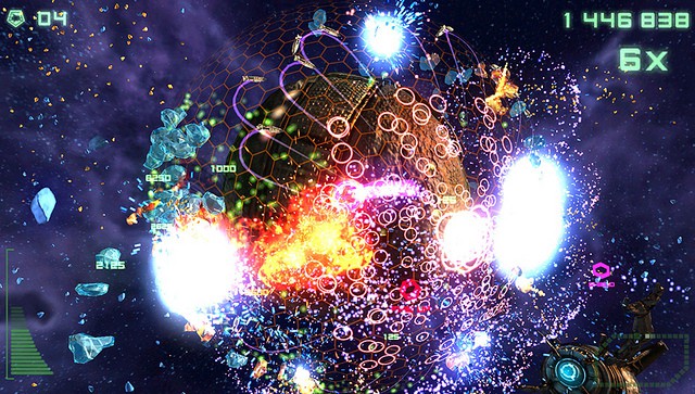 Super Stardust Delta z uciętą zawartością