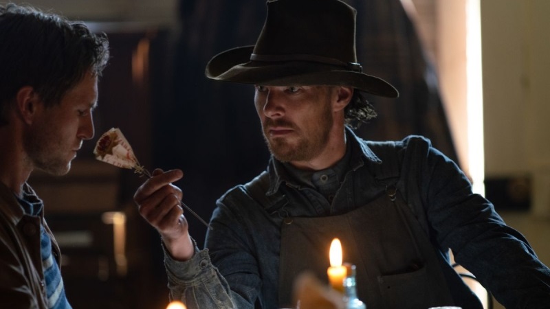 Psie pazury (2021) – recenzja filmu [Netflix]. W kręgu tajemnic