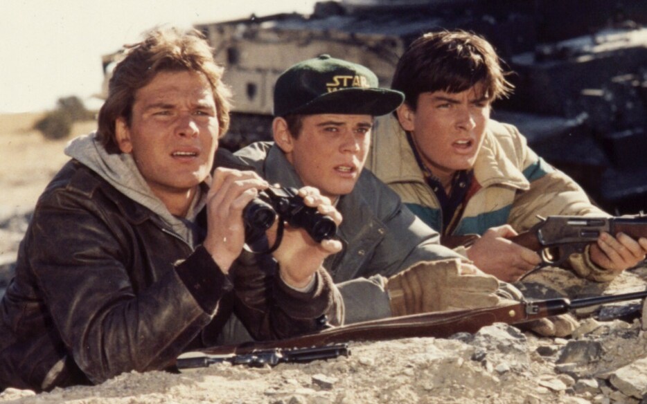 To jeden z najbardziej niezwykłych filmów wojennych lat 80. Kultowy film Patricka Swayze kończy 42 lata