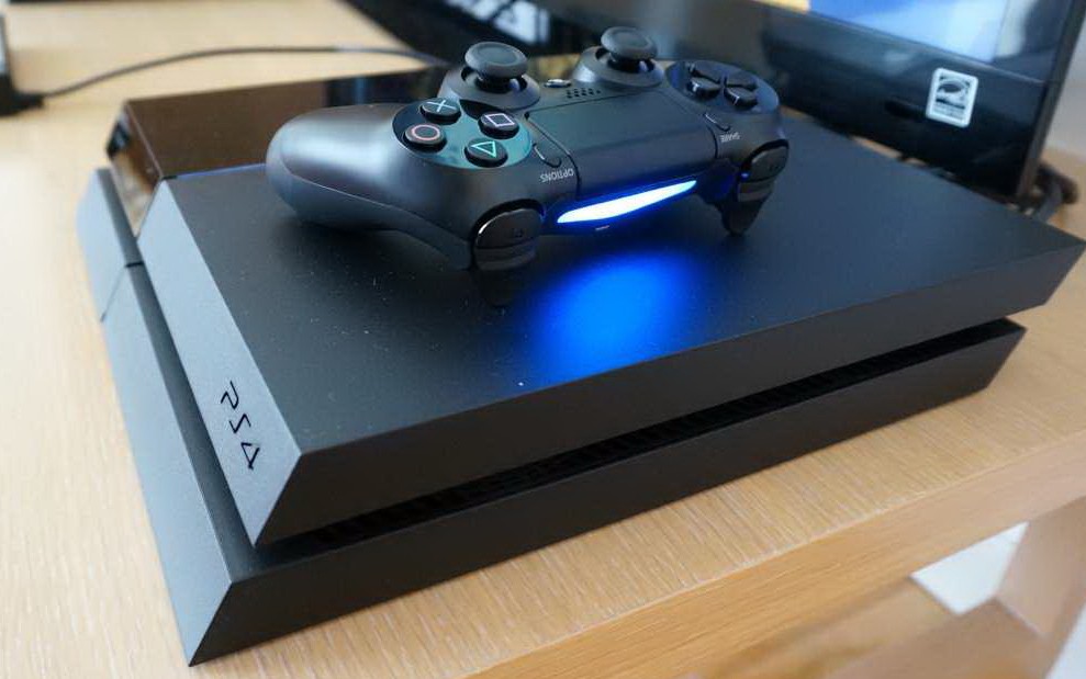 Polski oddział Sony zapowiedział dostawę PlayStation 4 do sklepów