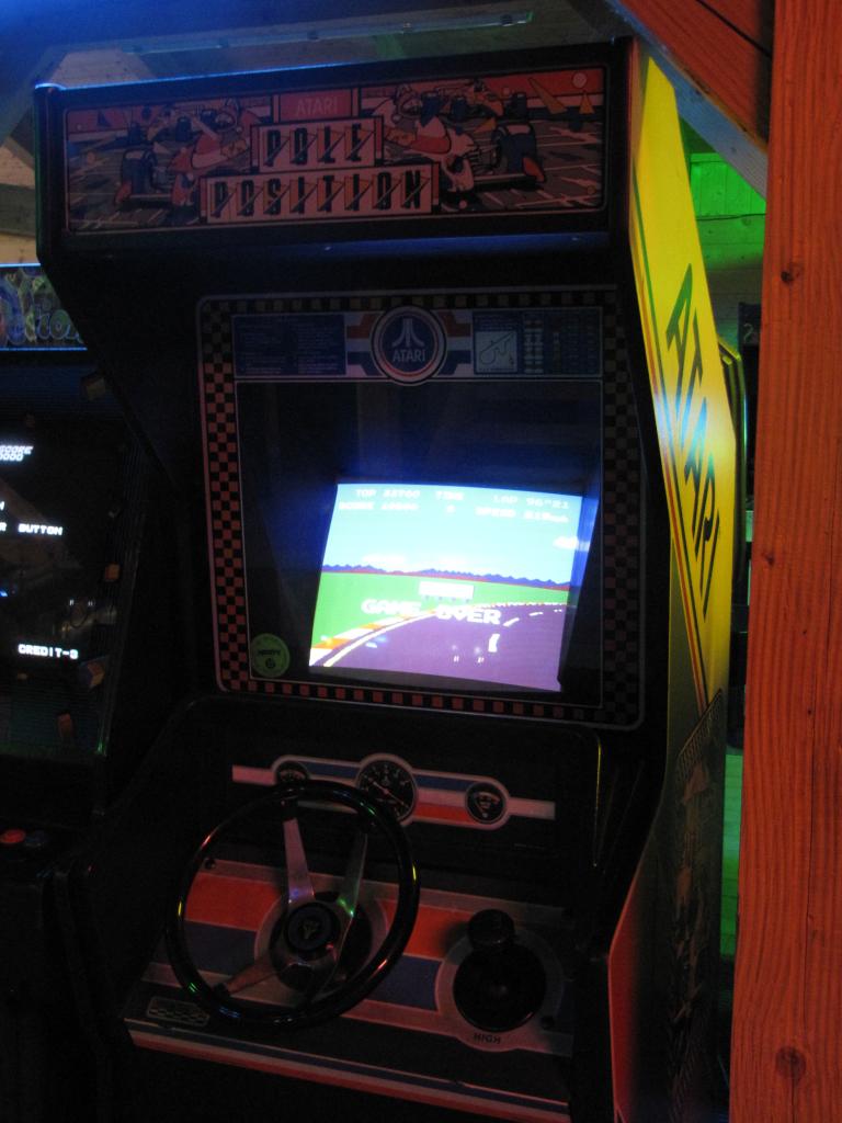 Pole Position - kolejna gra z dzieciństwa