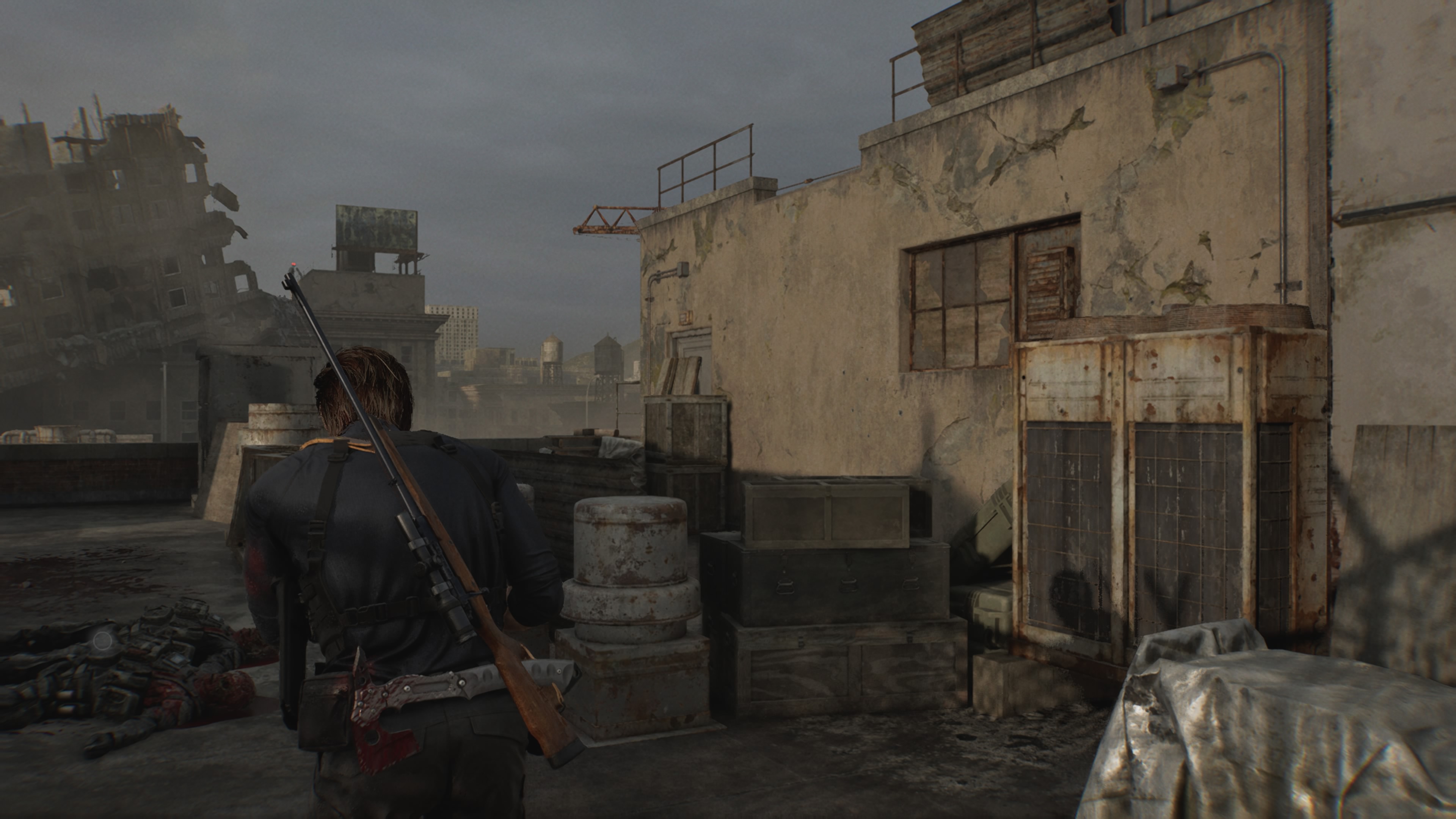 Resident Evil Requiem - Leon: oczyszczalnia, odbiornik, apartament Cedarbrook, żołnierze, korbka, moździerz