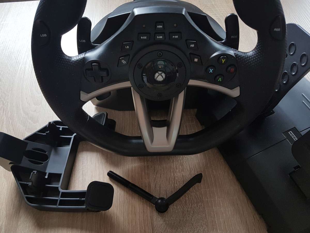 HORI Racing Wheel Overdrive