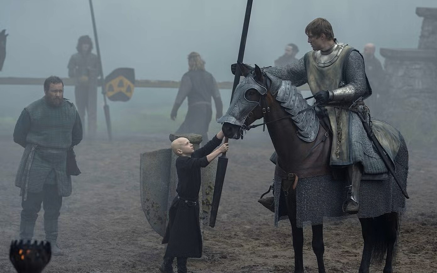 Na premierę w HBO poczekamy dłużej. Problemy twórców drugiego sezonu Rycerza Siedmiu Królestw