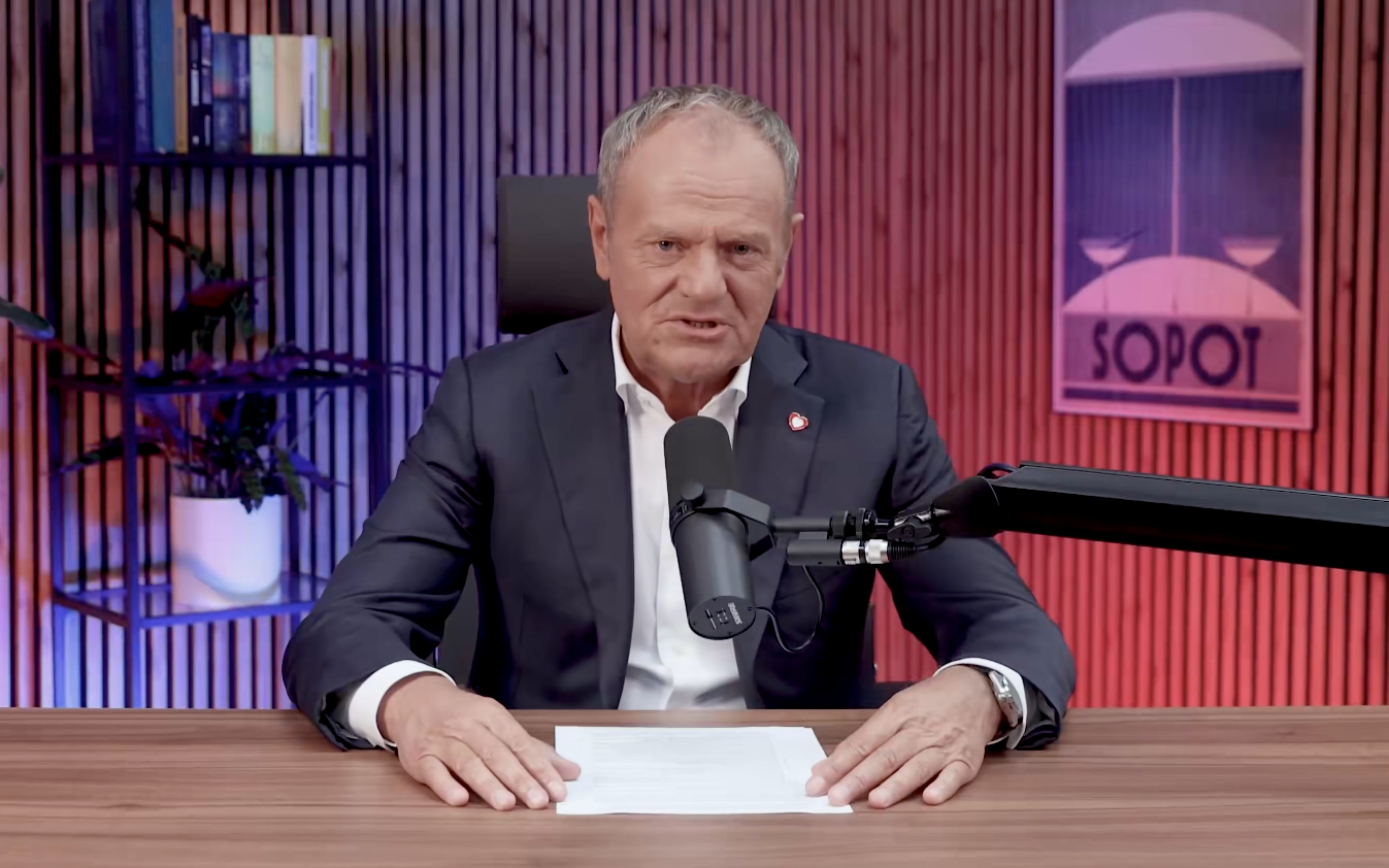 Donald Tusk łączy gaming z atakami w szkołach. Gry znów na celowniku polityków