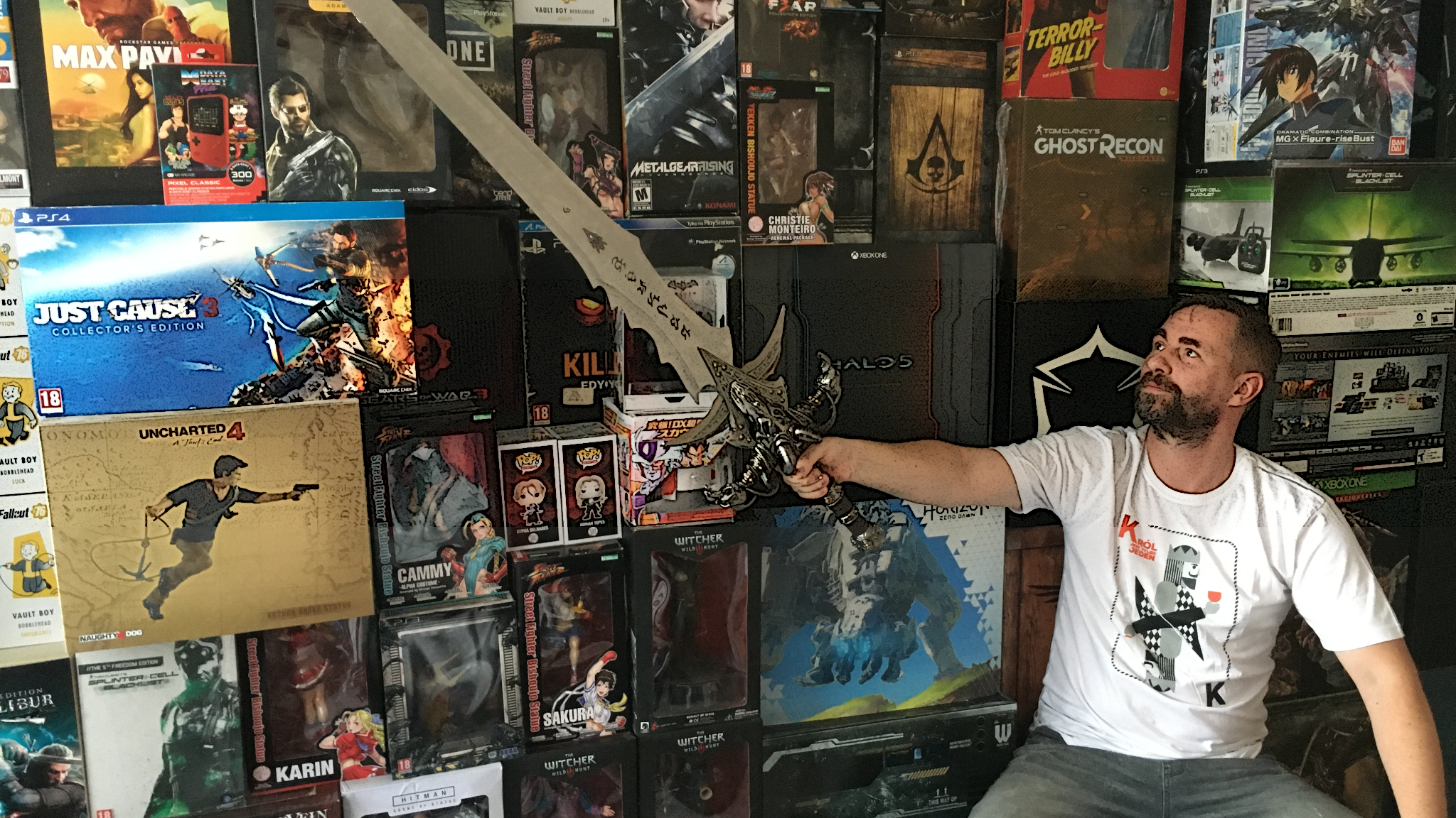 user-2104326 game room image