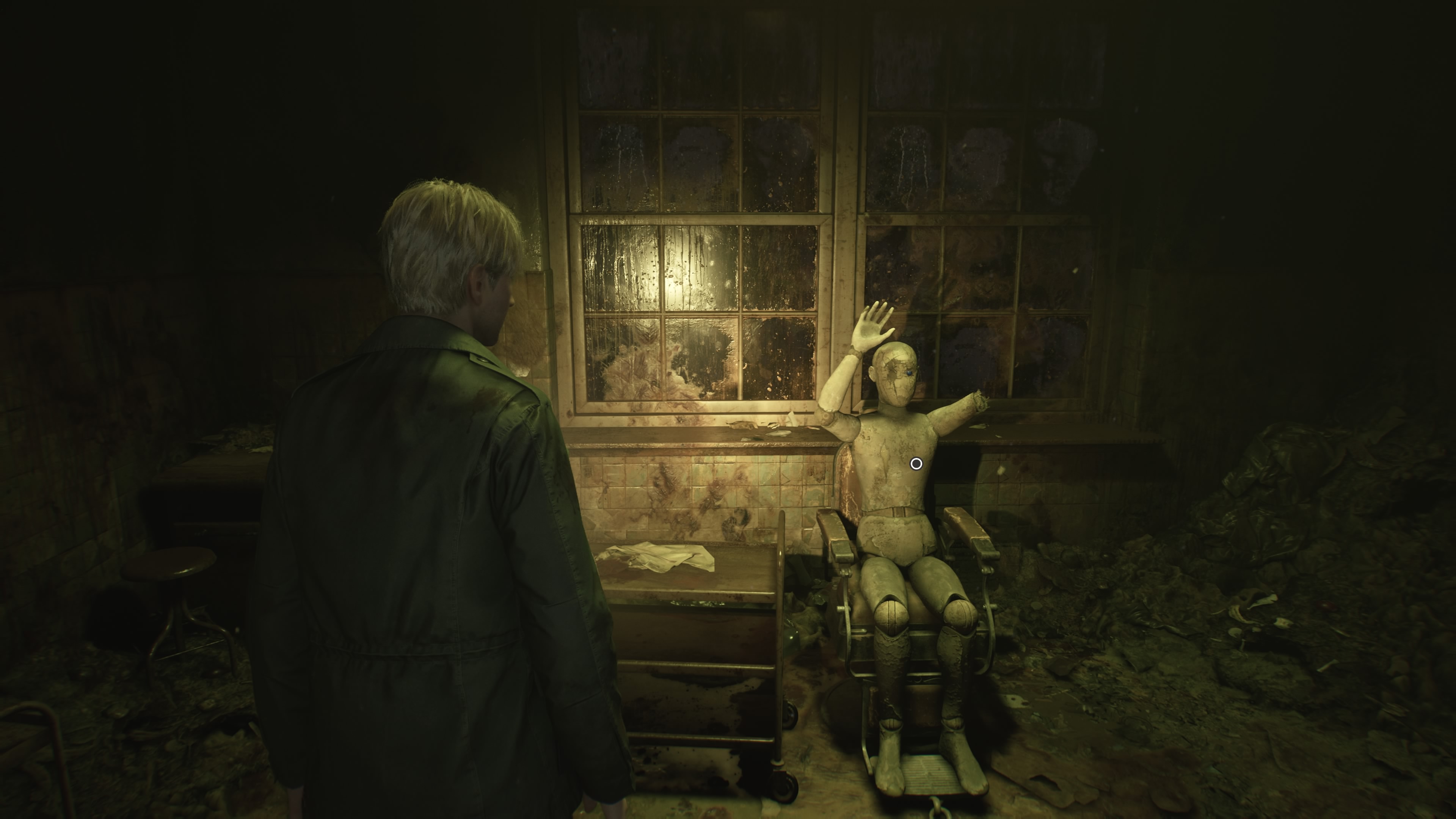 Silent Hill 2 Remake - Szpital Brookhaven (druga strona): pudełko, łańcuchy, nosze, anioł, pierścienie