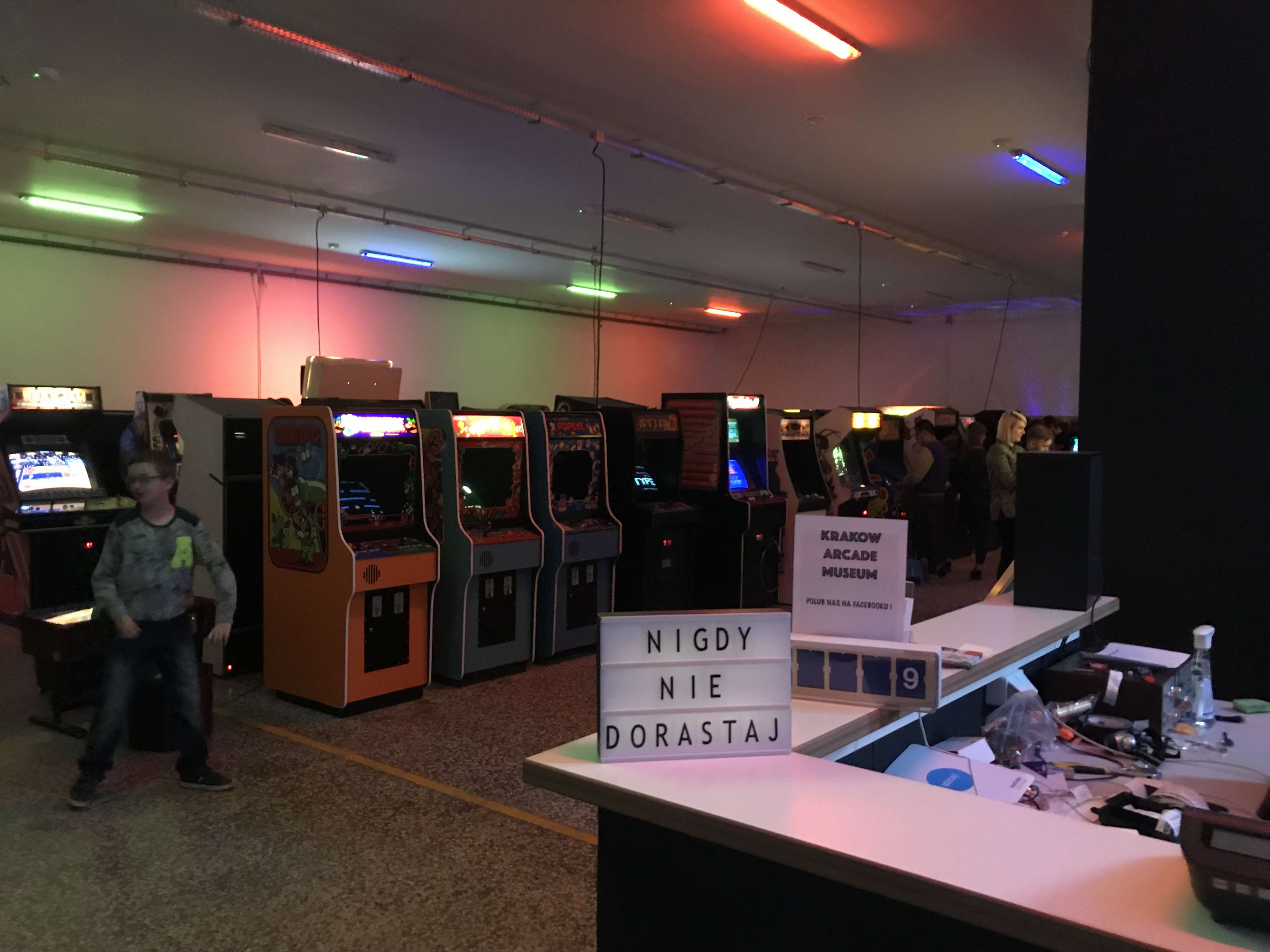 16 godzin skakania na macie