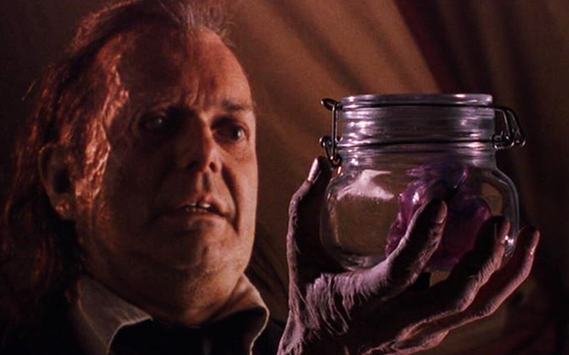 Wielki triumf praktycznych efektów specjalnych. Znakomity horror science fiction ery VHS