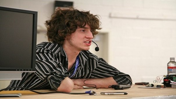 Prawo nie dosięgnie GeoHota? Czy hakerzy powinni zostać ukarani? [ankieta]