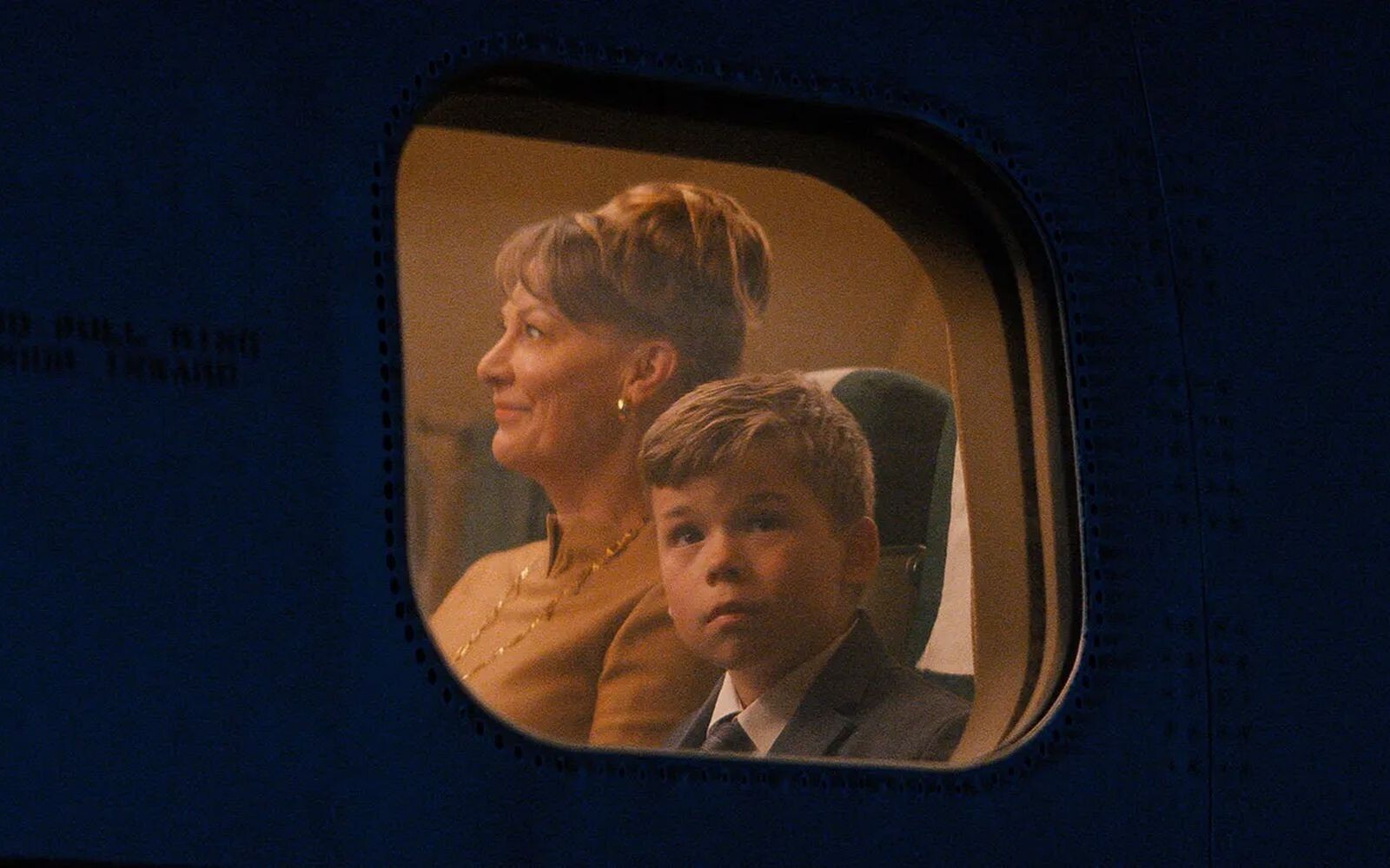 Nocny lot aeroplanem (2026) – recenzja filmu [Apple]. John Travolta o sobie