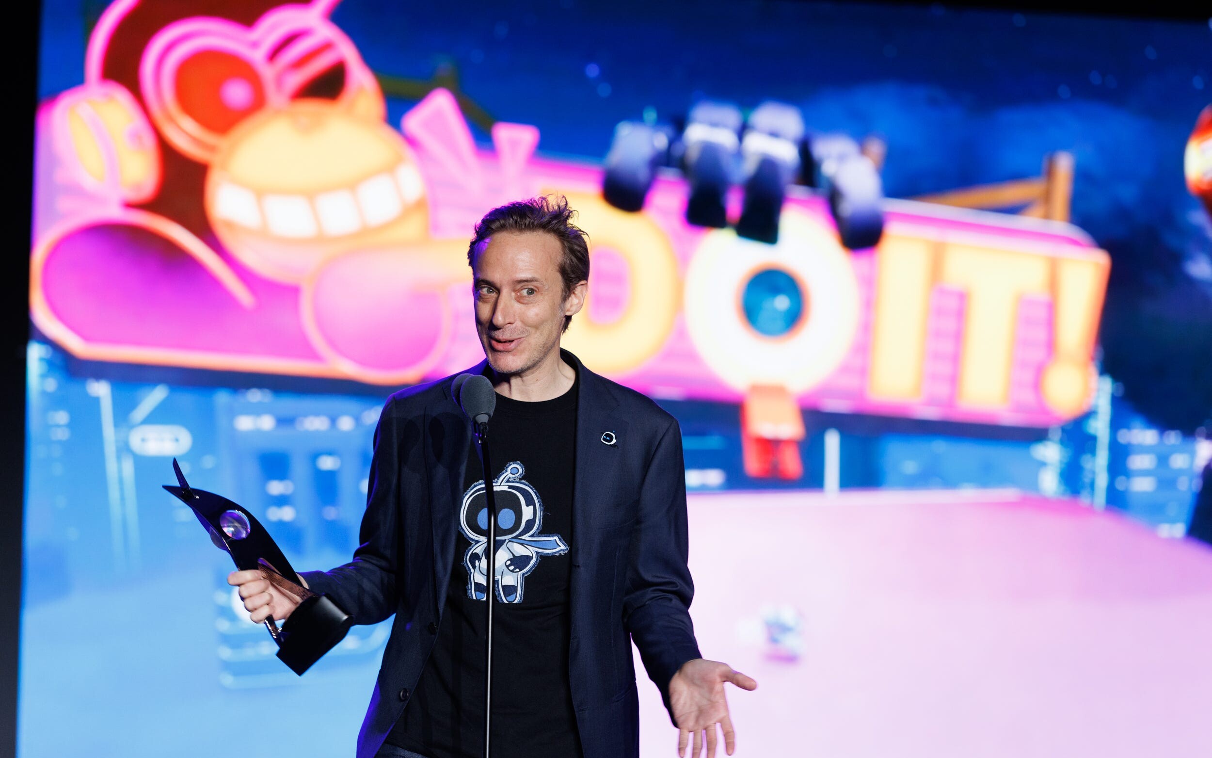 Nicolas Doucet z nagrodą za Astro Bota