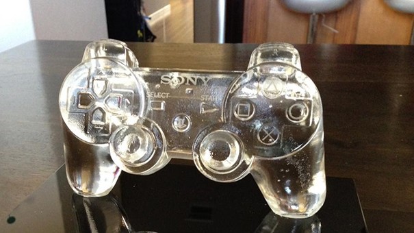 5 lat pracy w Sony. Nagrodą szklany Dual Shock.