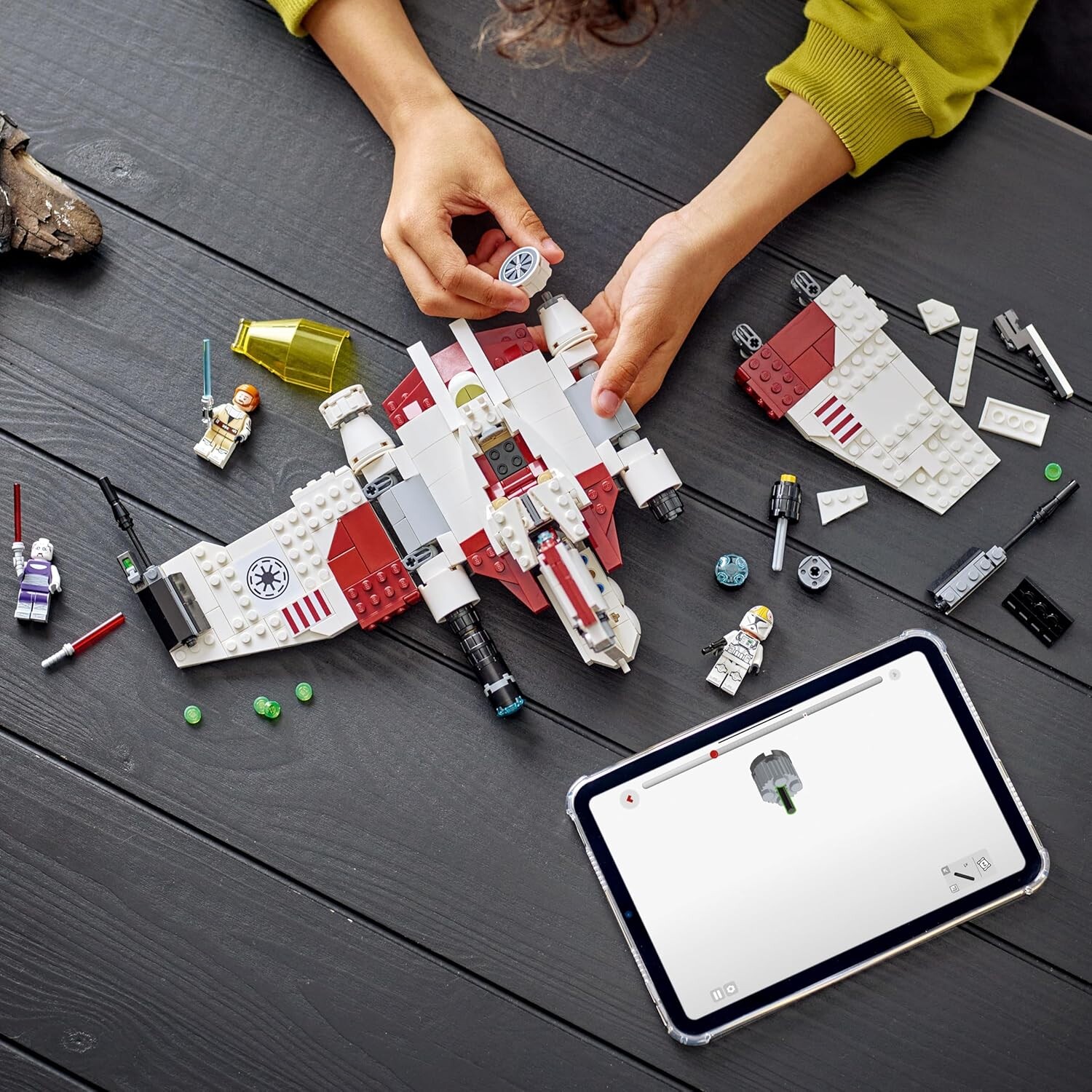 Ciekawy zestaw LEGO Star Wars - Myśliwiec V-19 Torrent za 196 zł zamiast 289 zł