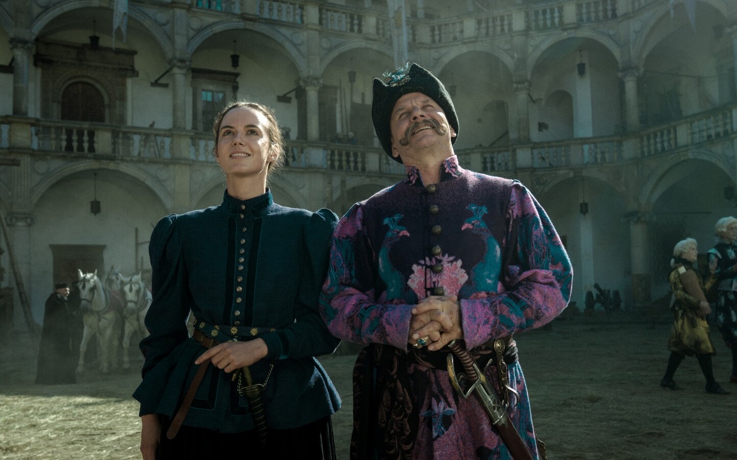 Netflix podkręca emocje przed premierą 3. sezonu serialu 1670! W sieci zdjęcia z planu i zarys fabuły