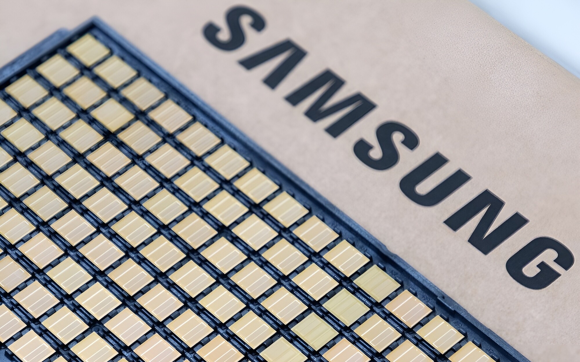 SK Hynix ma powody do obaw. Samsung osiągnął przełomowy wynik w pogoni za rynkiem pamięci