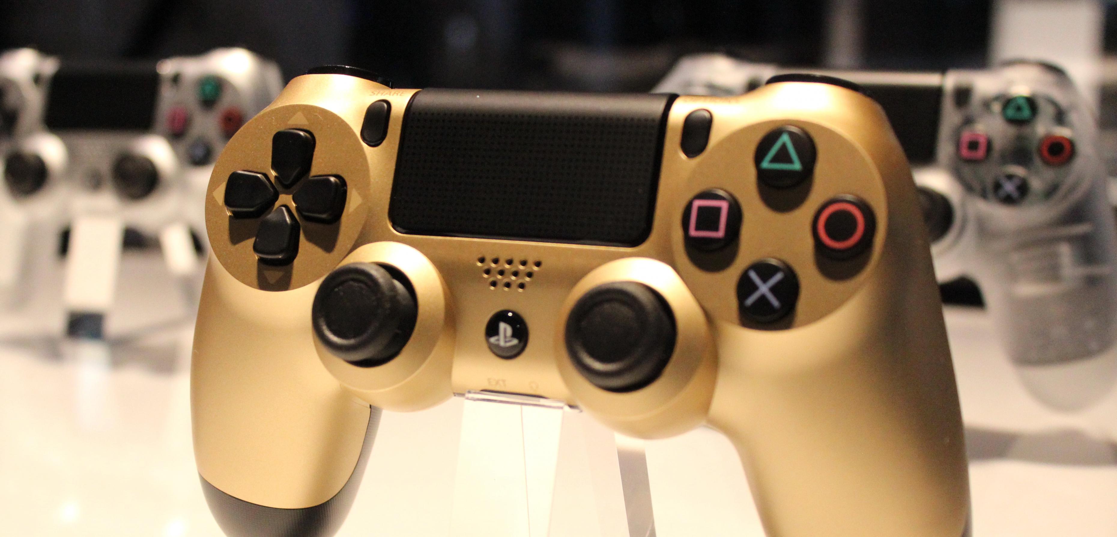 Sony wystawia w Tokio PS Vita i PlayStation 4 w nowych szatach