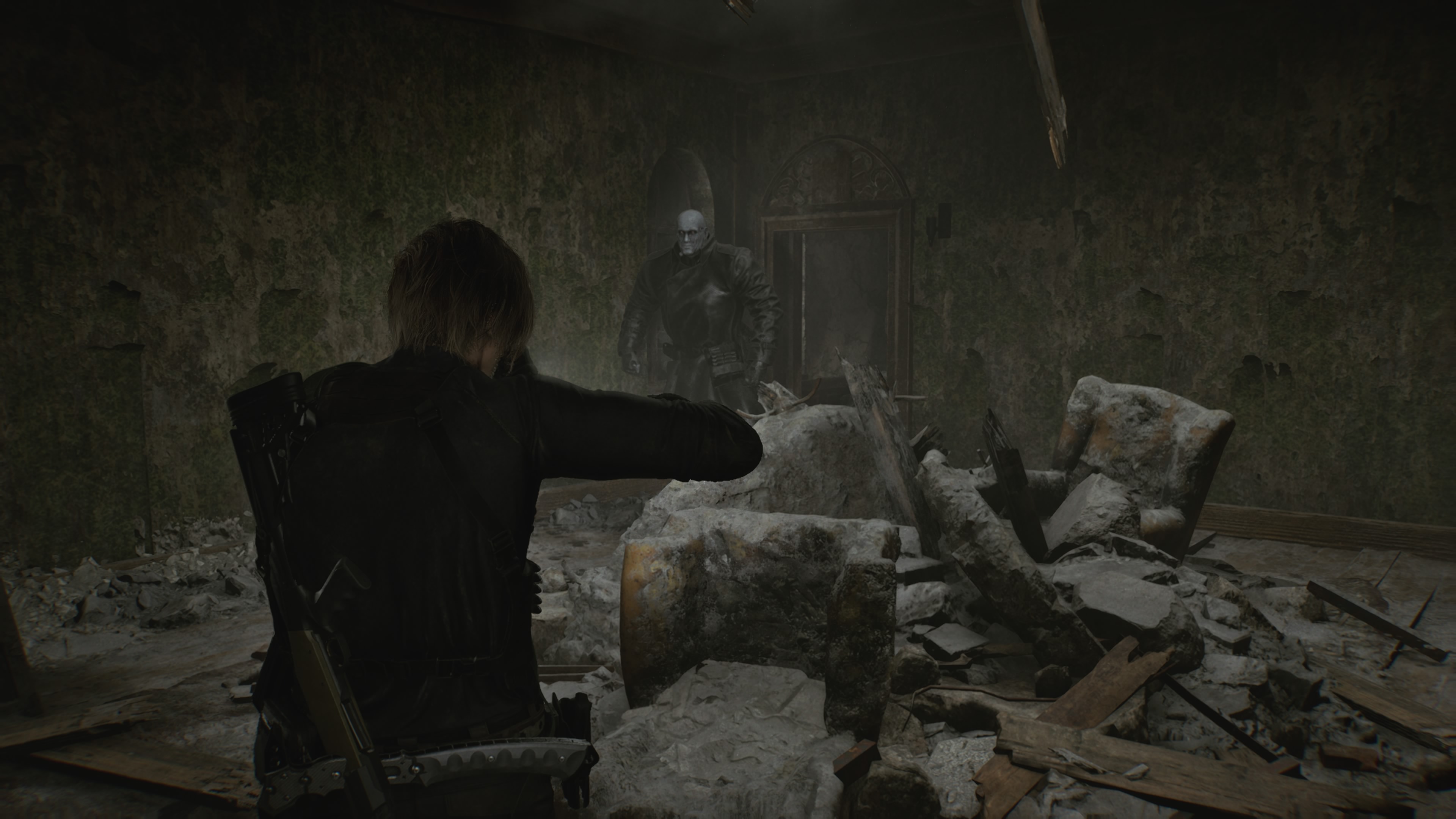 Resident Evil Requiem - Leon: Mr. X, Super tyrant, ucieczka, parking podziemny, sklep Kendo, stacja, peron