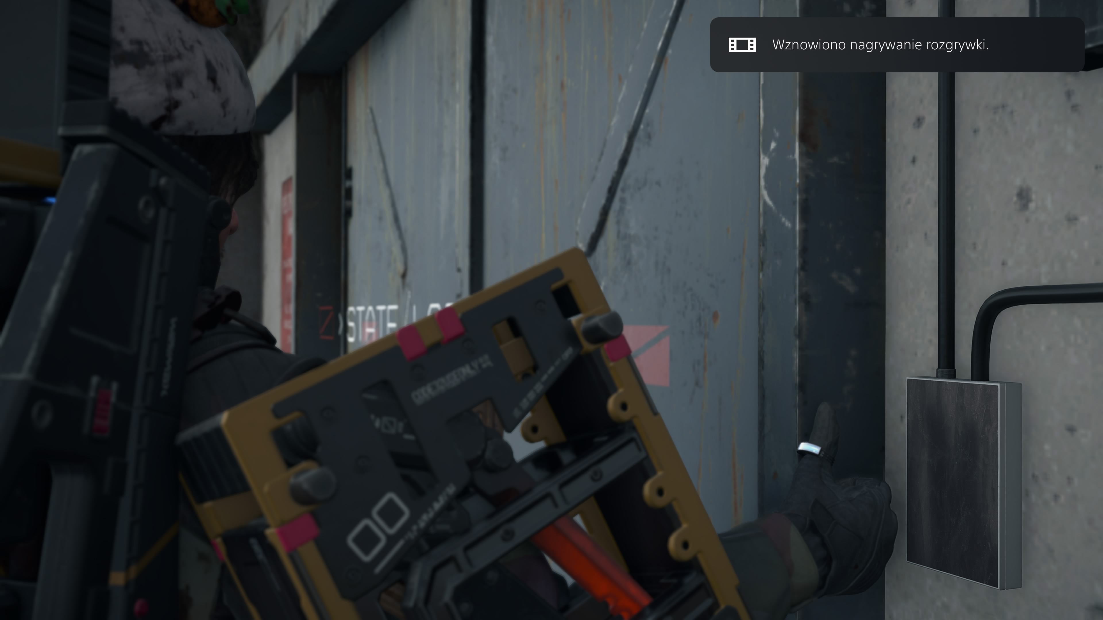 Death Stranding 2 - Zlecenie 26: Stara kapsuła ŁD z bazy survivalowców, Matecznik, kod do drzwi, lekarka